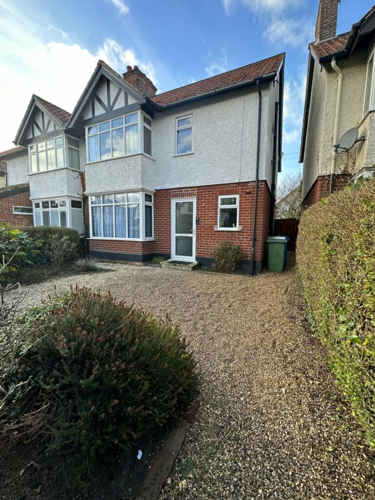 4 bedroom semi-detached house for rent in Corie Road, Norwich, NR4