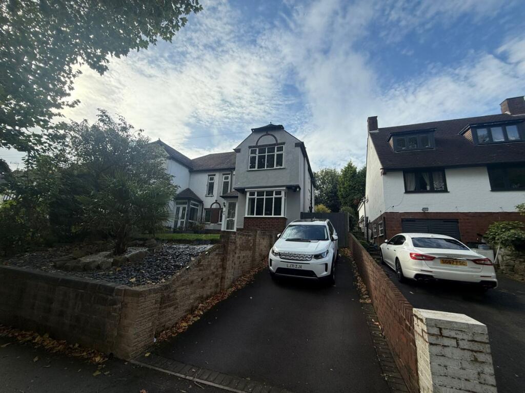 Main image of property: The Broadway, Dudley