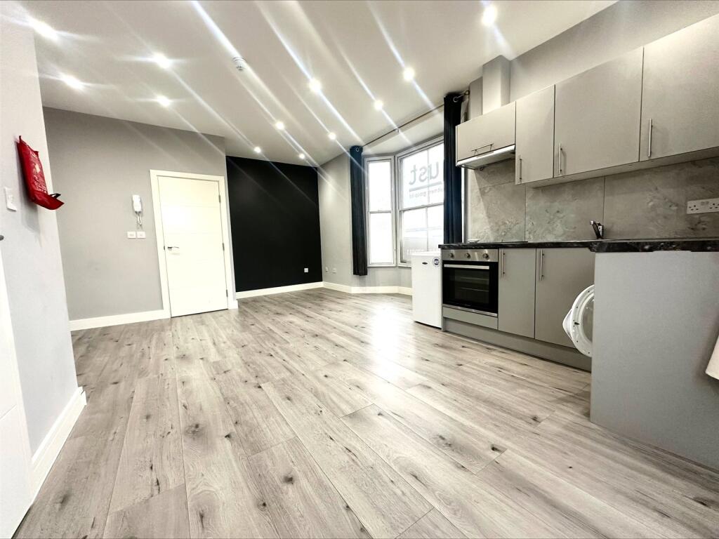 Main image of property: flat 5, Haverhill, Suffolk, CB9