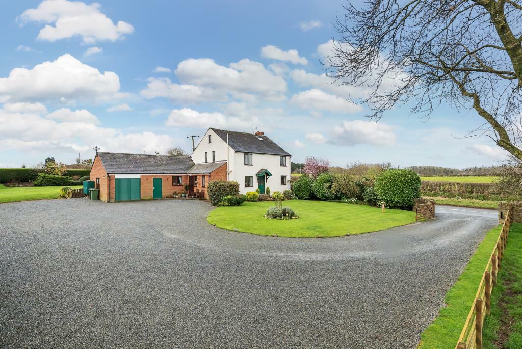 4 bedroom detached house for sale in Monkland, Herefordshire, HR6