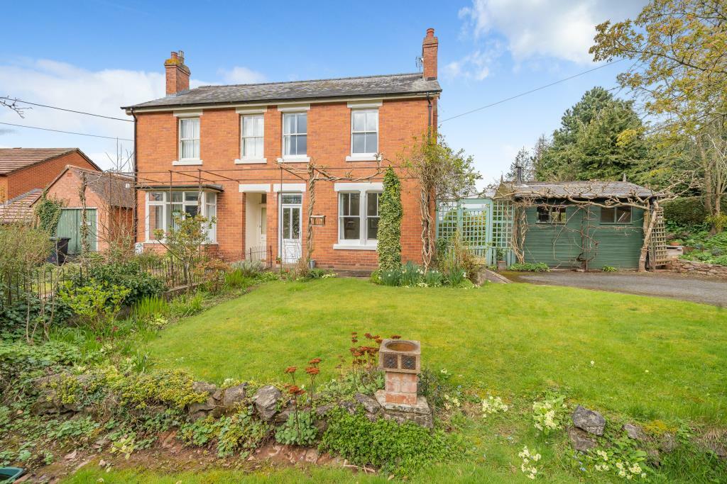 2 bedroom semidetached house for sale in Leominster, Herefordshire, HR6