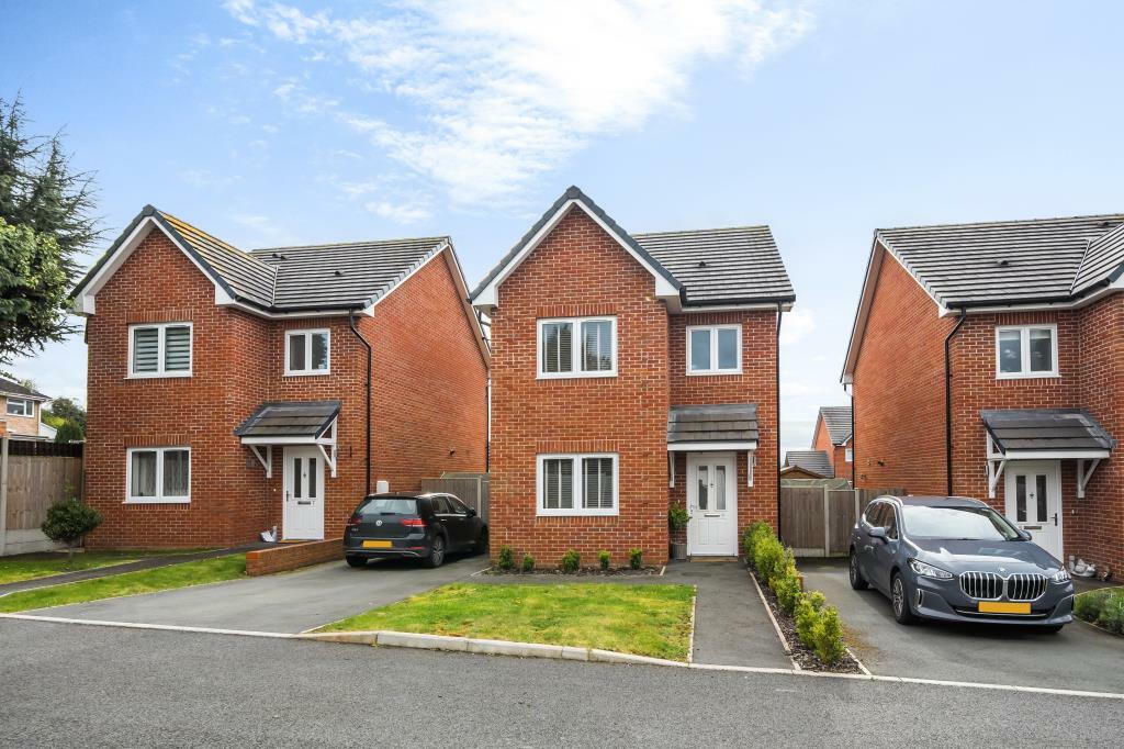 3 bedroom detached house for sale in Leominster, Herefordshire, HR6