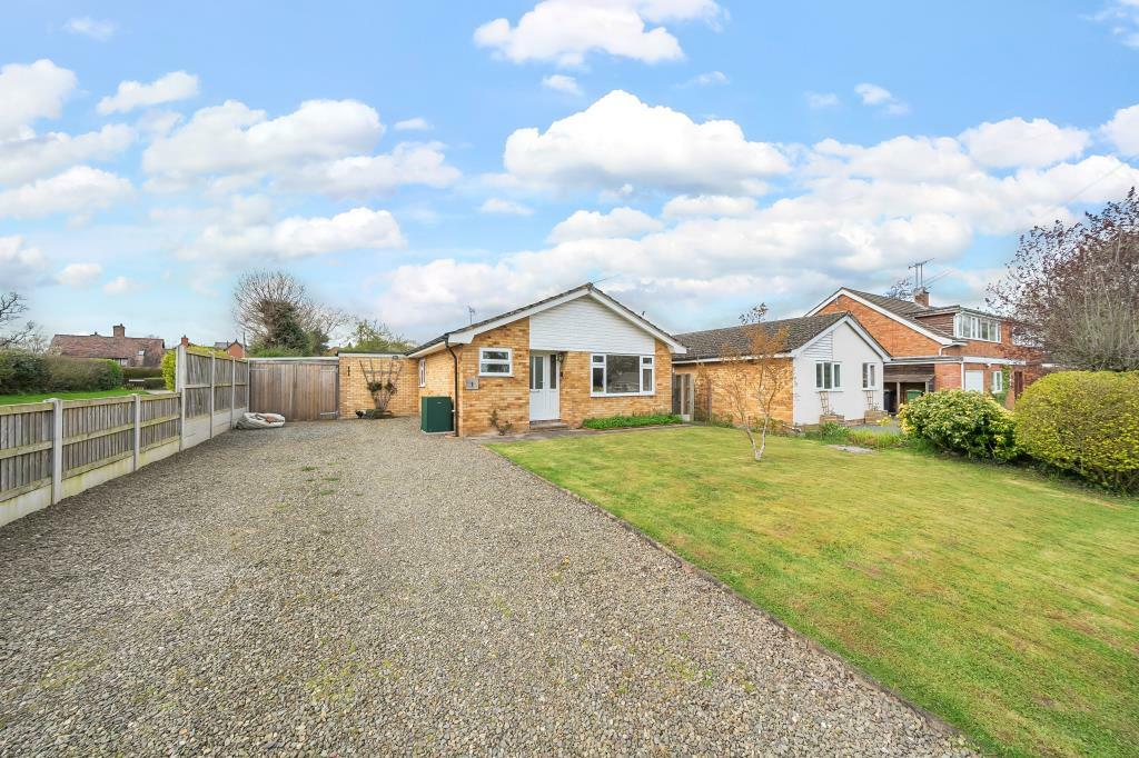 3 bedroom detached house for sale in Yarpole, Leominster, Herefordshire