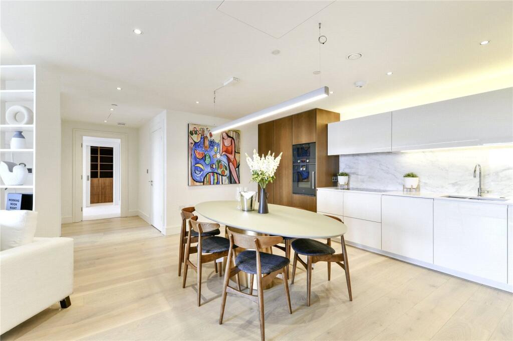 Main image of property: Chelsea Island, Chelsea Harbour, SW10