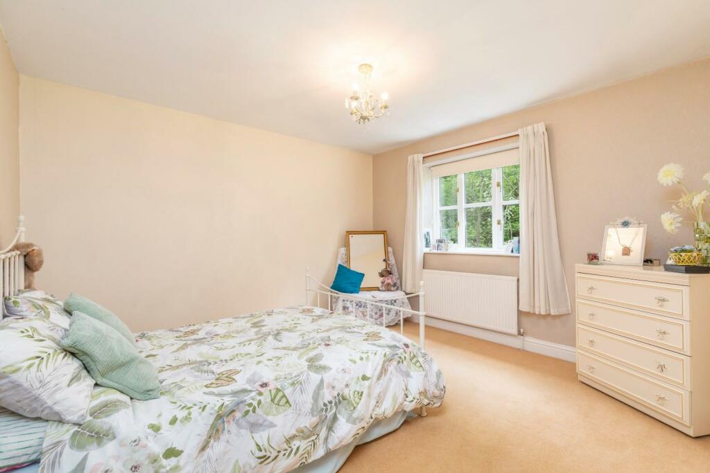 Additional property image - Stepping Stones, East Morton, Keighley