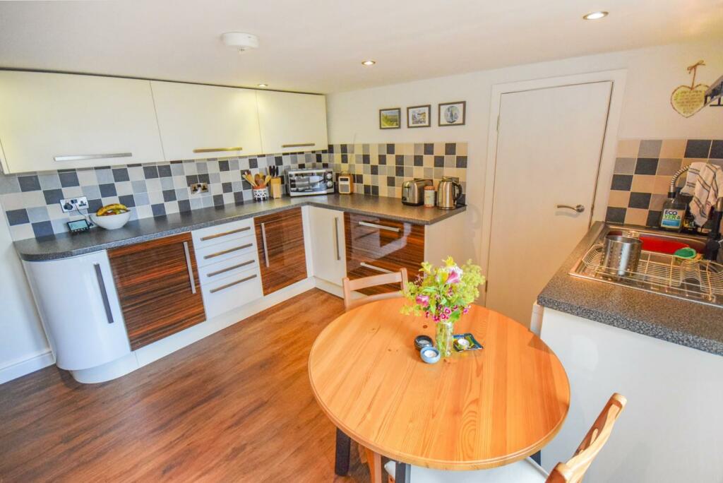 Additional property image - Mount View, Bingley