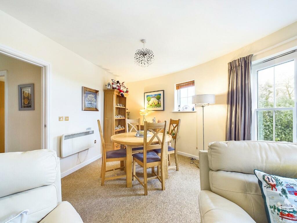 Additional property image - Agincourt Drive, Hill Top View, Gilstead