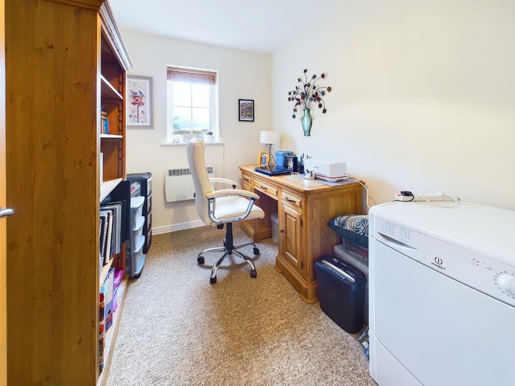 Additional property image - Agincourt Drive, Hill Top View, Gilstead