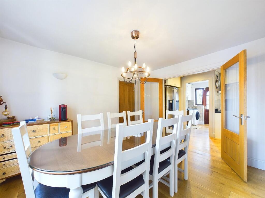 Additional property image - Stonegate, Bingley