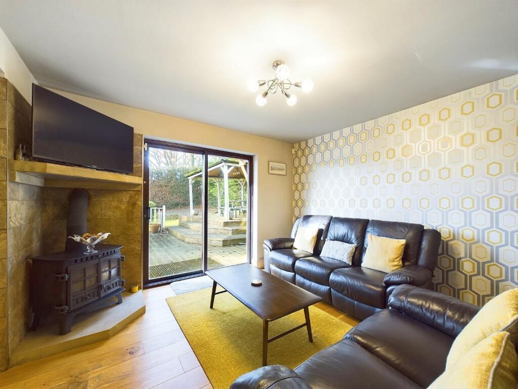 Additional property image - Stonegate, Bingley