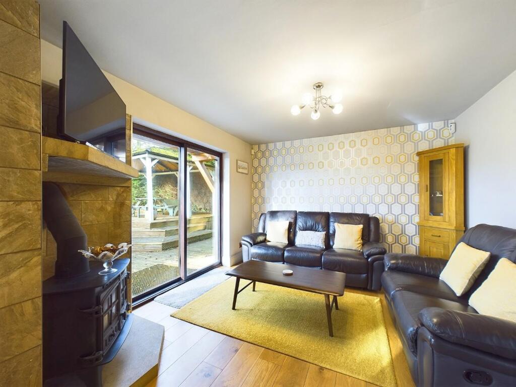 Additional property image - Stonegate, Bingley