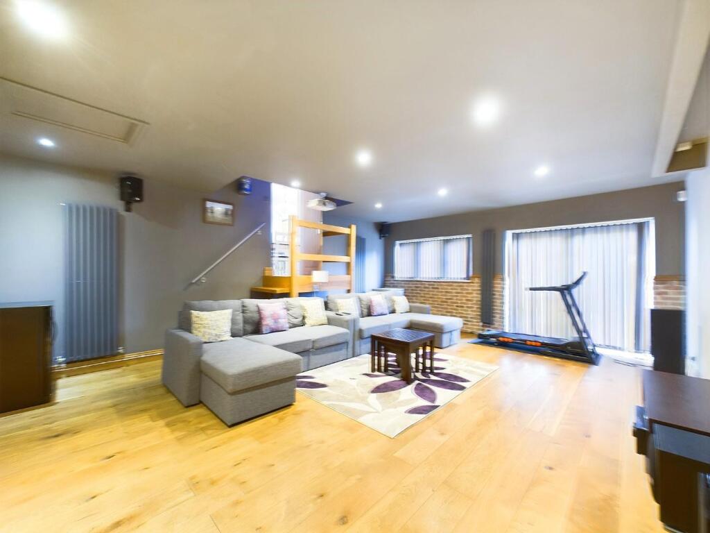 Additional property image - Stonegate, Bingley