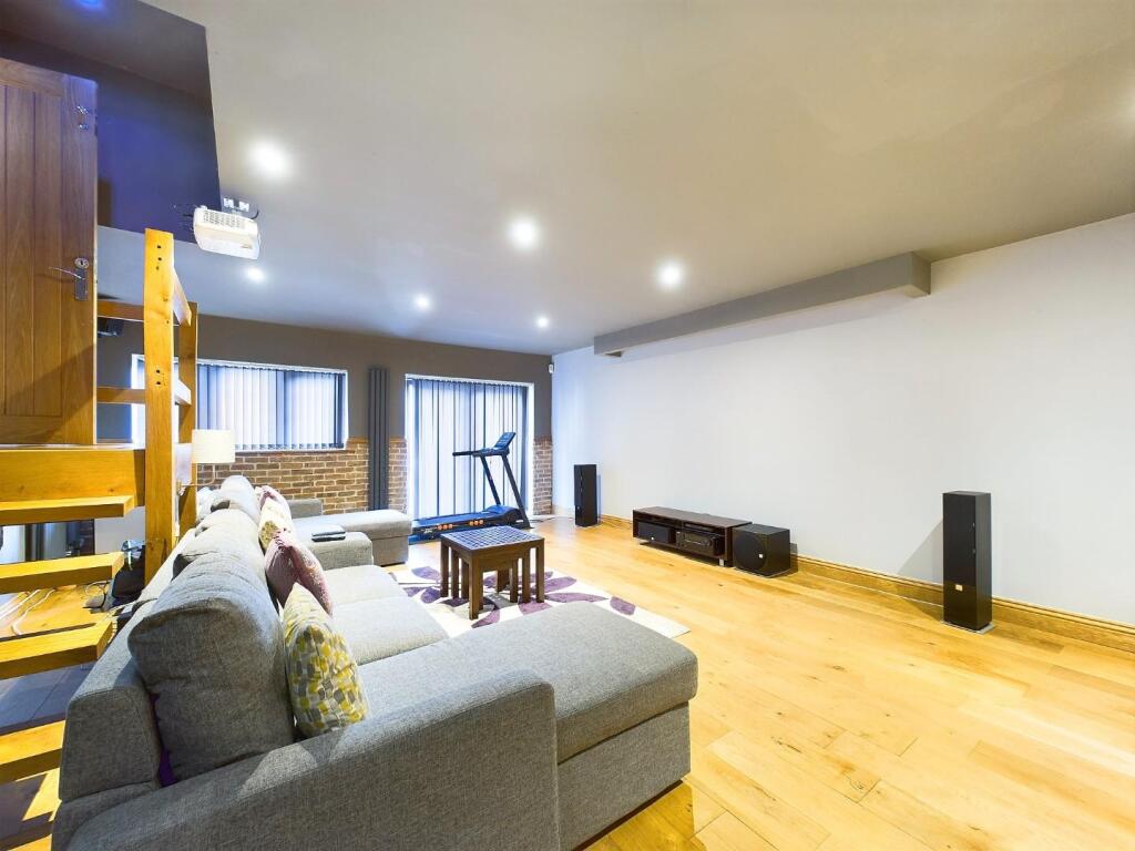 Additional property image - Stonegate, Bingley