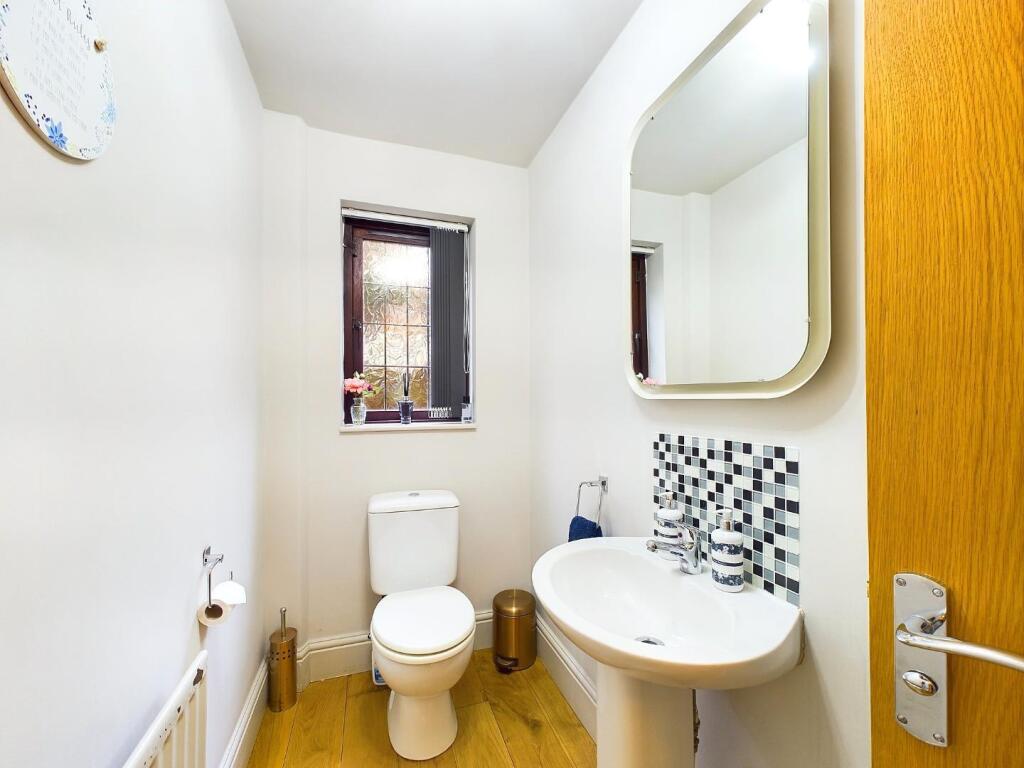 Additional property image - Stonegate, Bingley