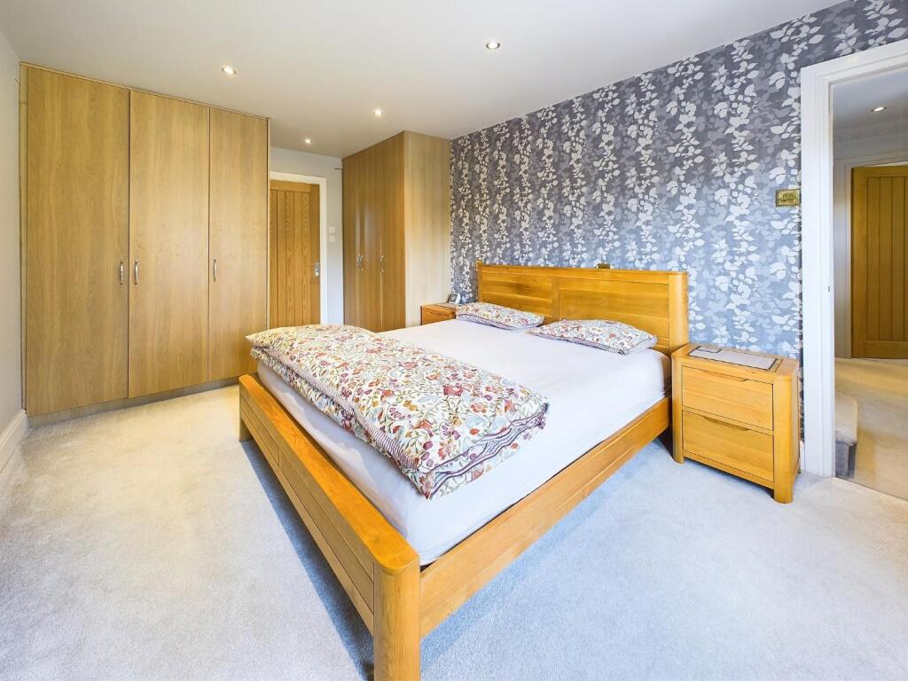 Additional property image - Stonegate, Bingley