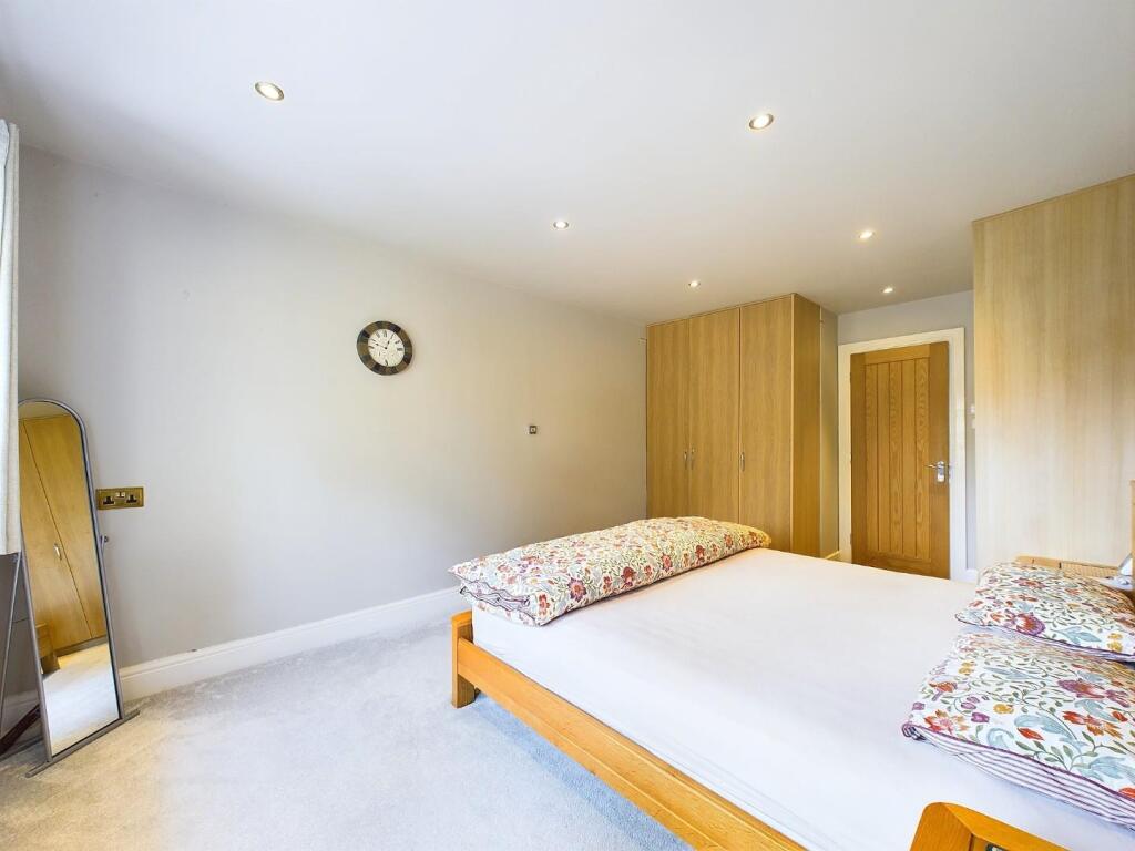 Additional property image - Stonegate, Bingley