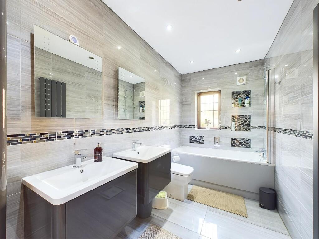 Additional property image - Stonegate, Bingley