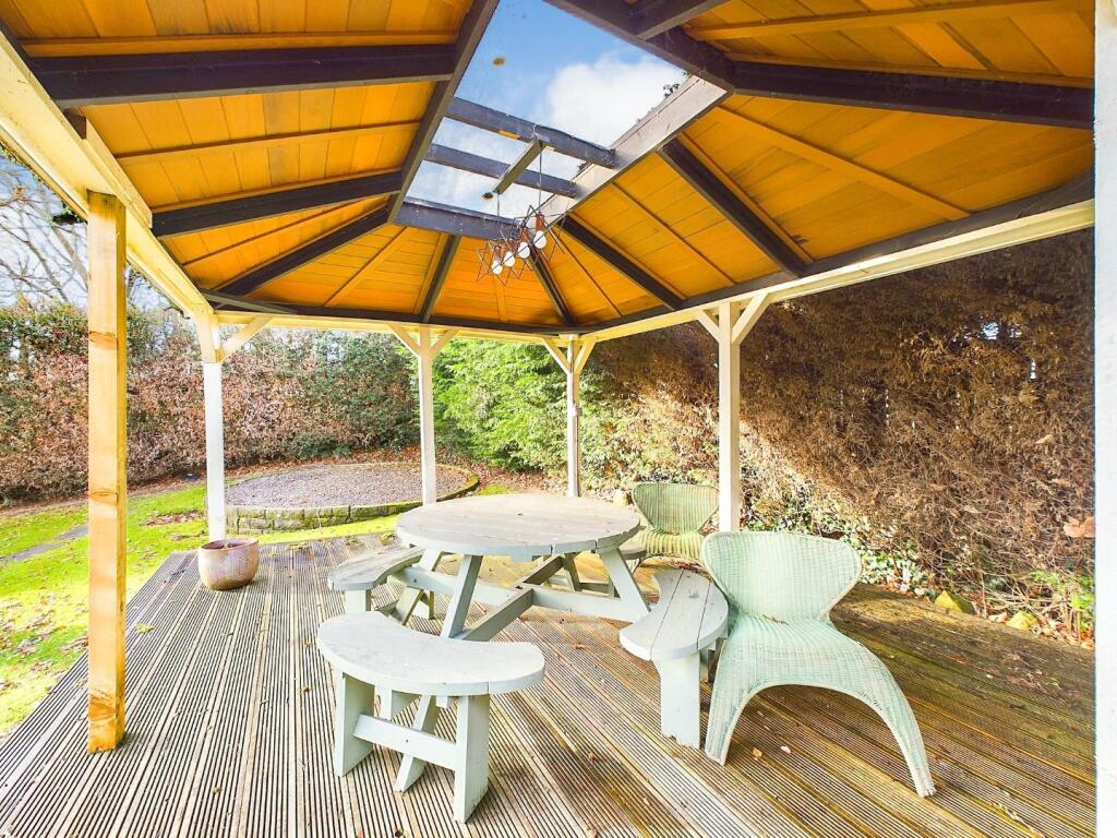 Additional property image - Stonegate, Bingley