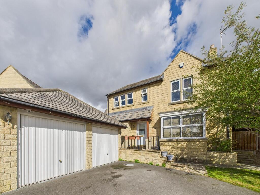 Main image of property: Paslew Court, East Morton, Keighley