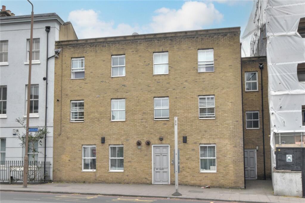 2 bedroom apartment for sale in Blackheath Road, London, Greenwich, SE10