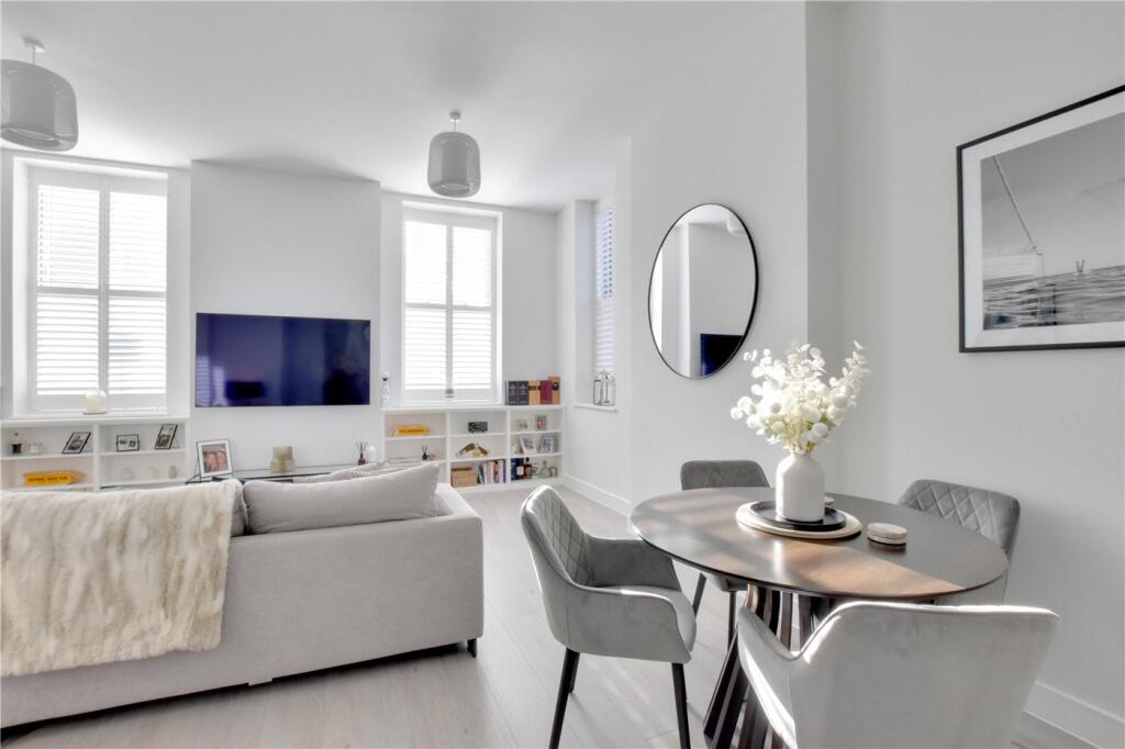 Main image of property: Huntley Close, Greenwich, London, SE10