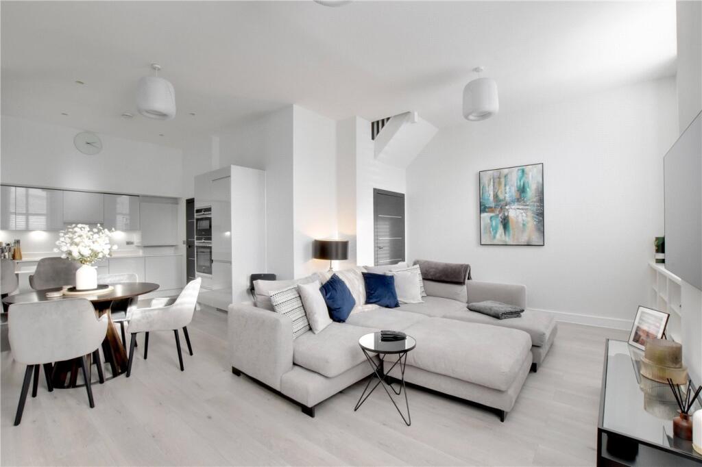 Main image of property: Huntley Close, Greenwich, London, SE10