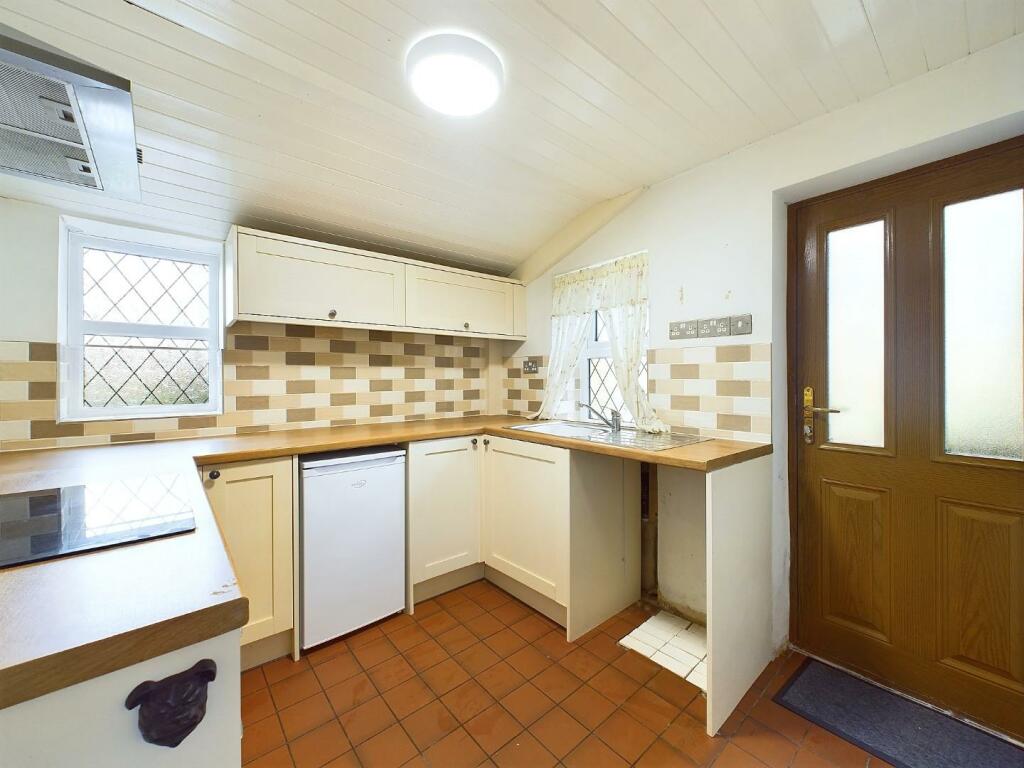 Additional property image - Lane Side, Wilsden, Bradford
