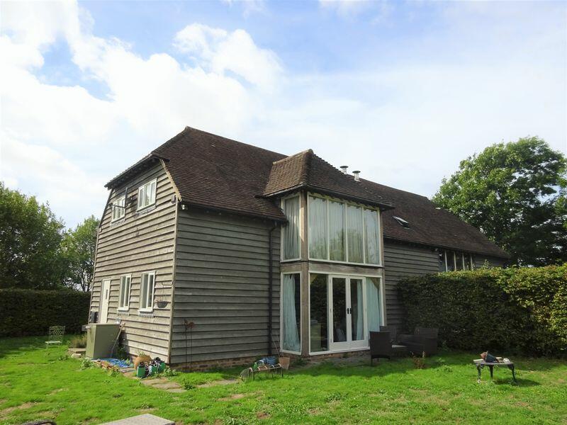 3 bedroom barn conversion for rent in Brooks Lane, Bosham, Chichester, PO18