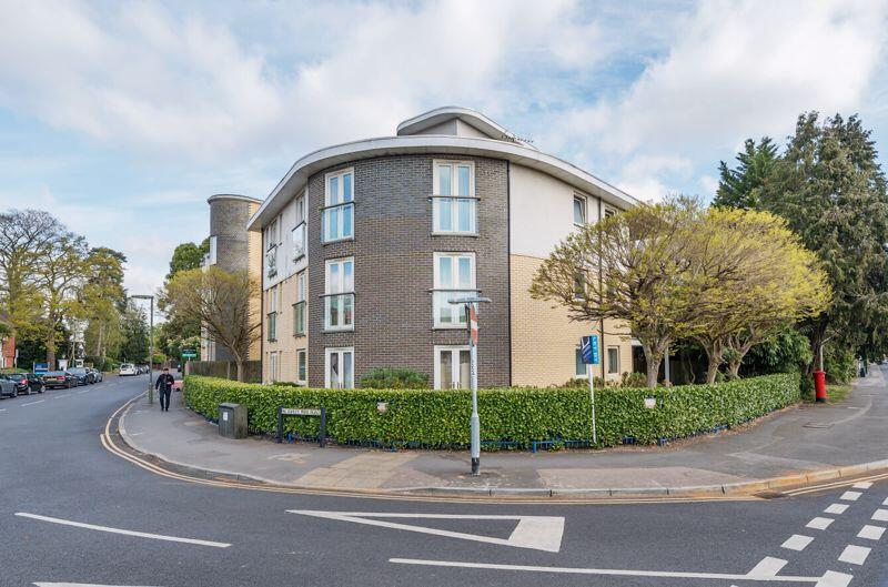 Main image of property: 31 Ashley Park Road, Walton-On-Thames