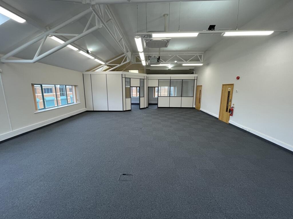 Additional property image - 2 Jephson Court, Tancred Close, Leamington Spa, Warwickshire, CV31 3RZ