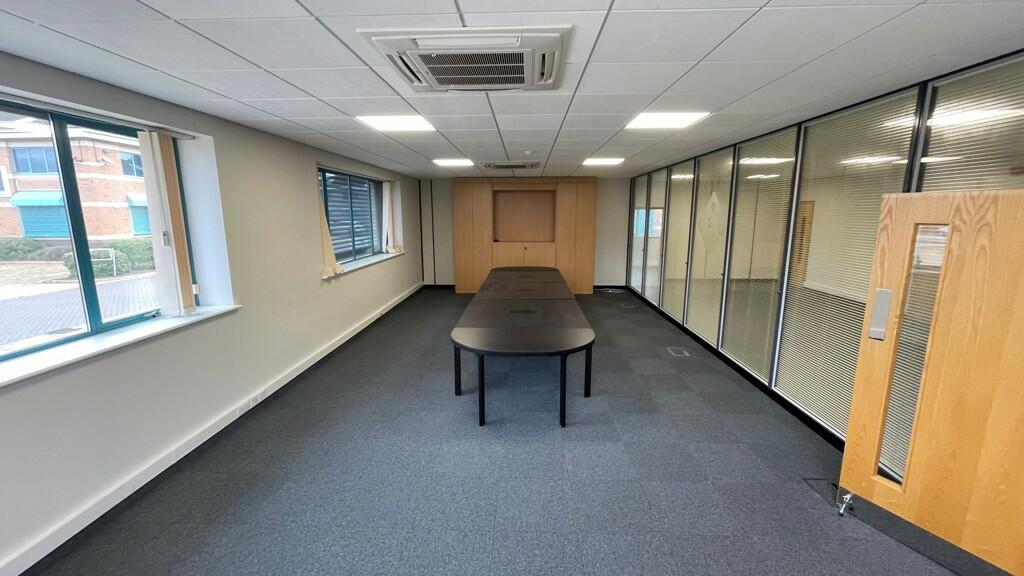 Additional property image - 2 Jephson Court, Tancred Close, Leamington Spa, Warwickshire, CV31 3RZ