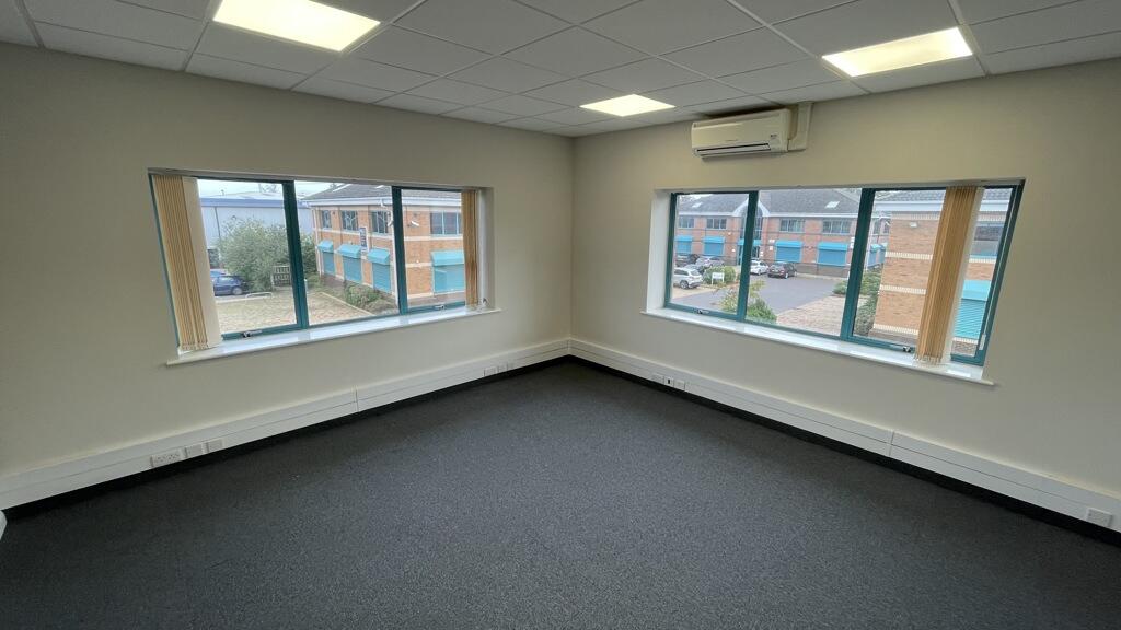 Additional property image - 2 Jephson Court, Tancred Close, Leamington Spa, Warwickshire, CV31 3RZ