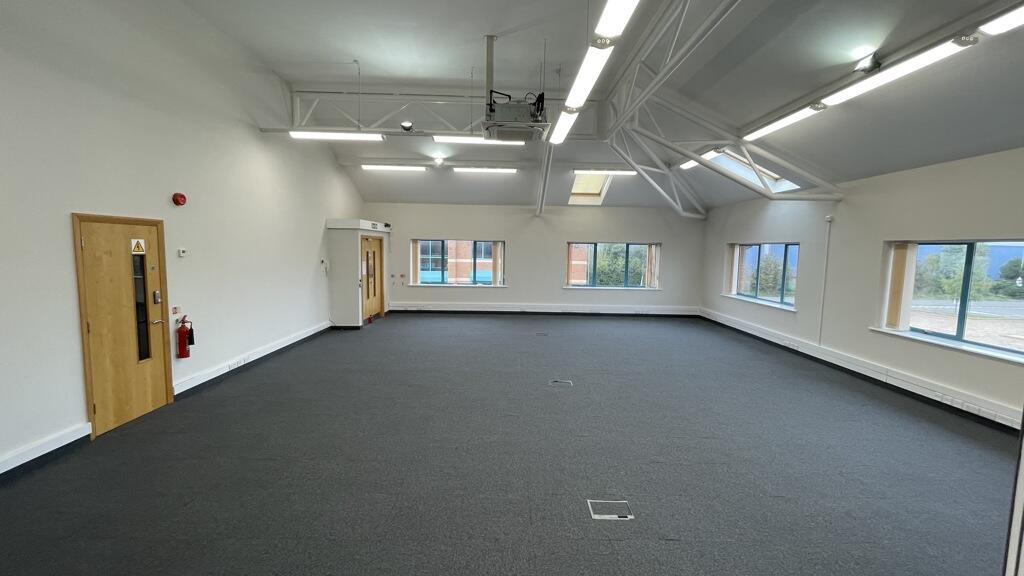 Additional property image - 2 Jephson Court, Tancred Close, Leamington Spa, Warwickshire, CV31 3RZ