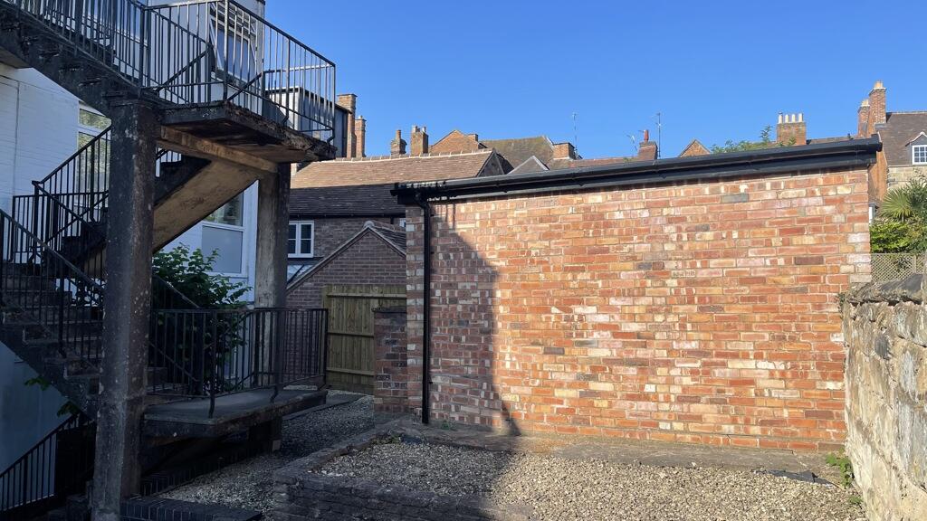 Additional property image - Bray House, 13-15 Jury Street, Warwick, Warwickshire, CV34 4EH