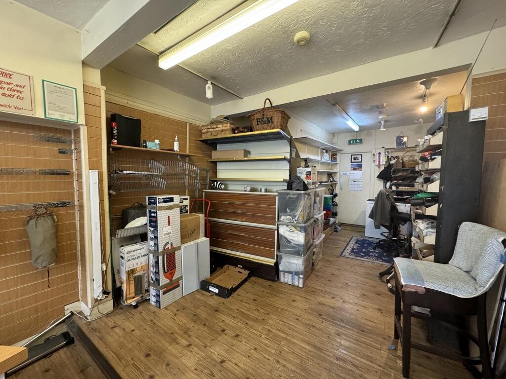 Additional property image - 43 Smith Street, Warwick, Warwickshire, CV34 4JA
