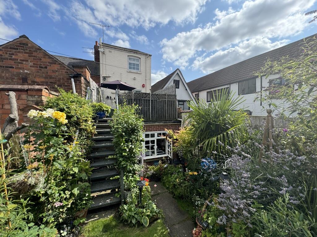 Additional property image - 43 Smith Street, Warwick, Warwickshire, CV34 4JA