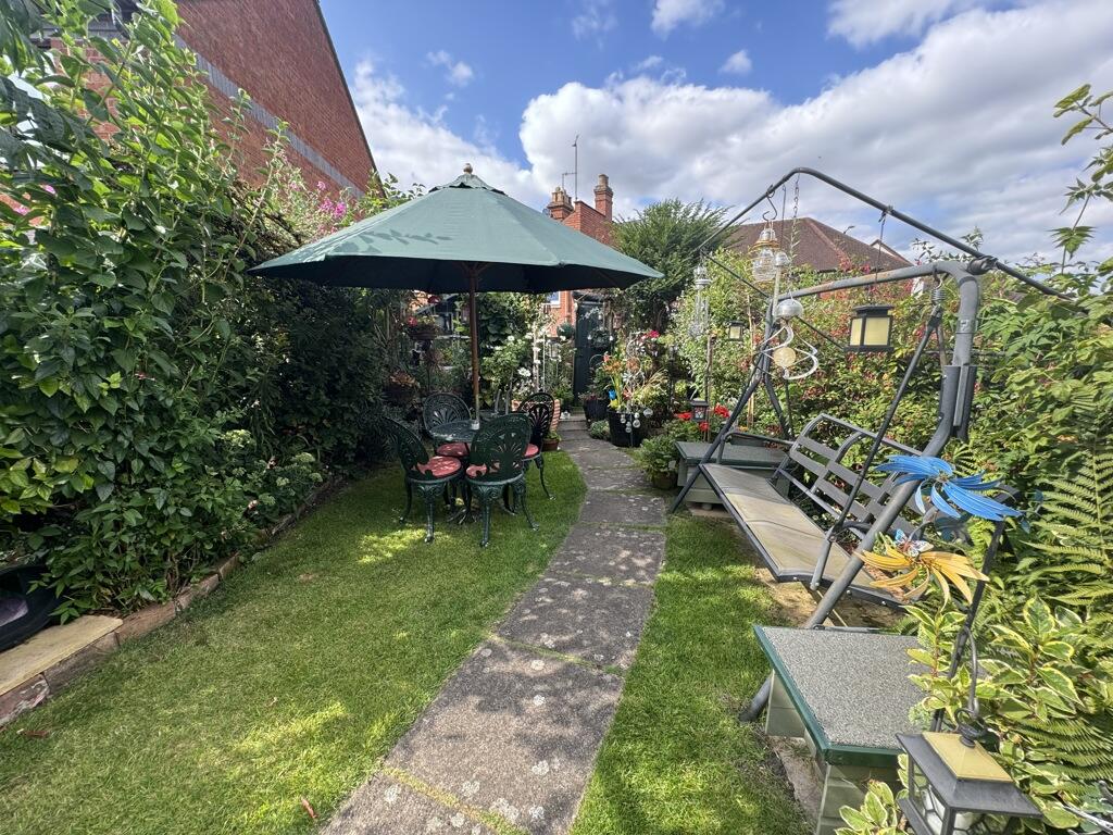 Additional property image - 43 Smith Street, Warwick, Warwickshire, CV34 4JA