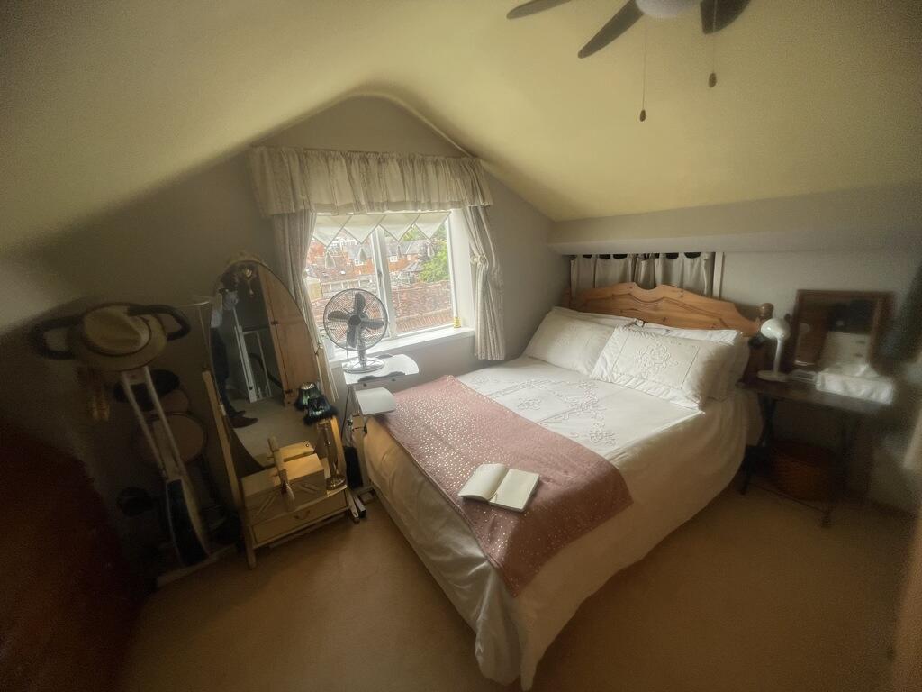 Additional property image - 43 Smith Street, Warwick, Warwickshire, CV34 4JA