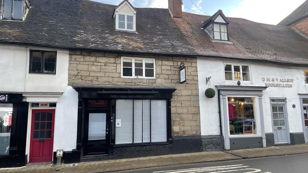 Additional property image - 70 Smith Street, Warwick, Warwickshire, CV34 4HU