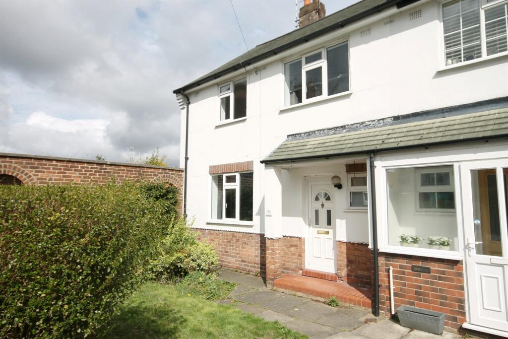 3 bedroom semidetached house for sale in Beech Drive, Knutsford, WA16