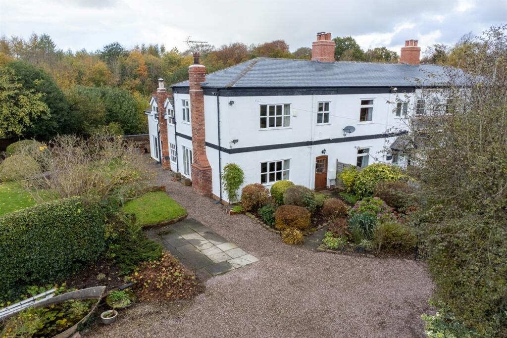 4 bedroom end of terrace house for sale in Brine Pump Cottages, Marbury Lane, Marbury, CW9