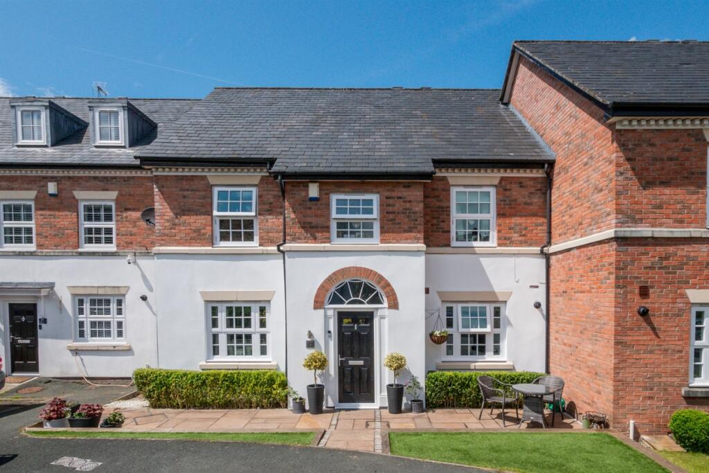 4 bedroom semidetached house for sale in Appleby Crescent, Mobberley, WA16