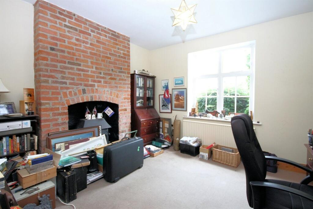 Additional property image - Holmes Chapel Road, Lach Dennis