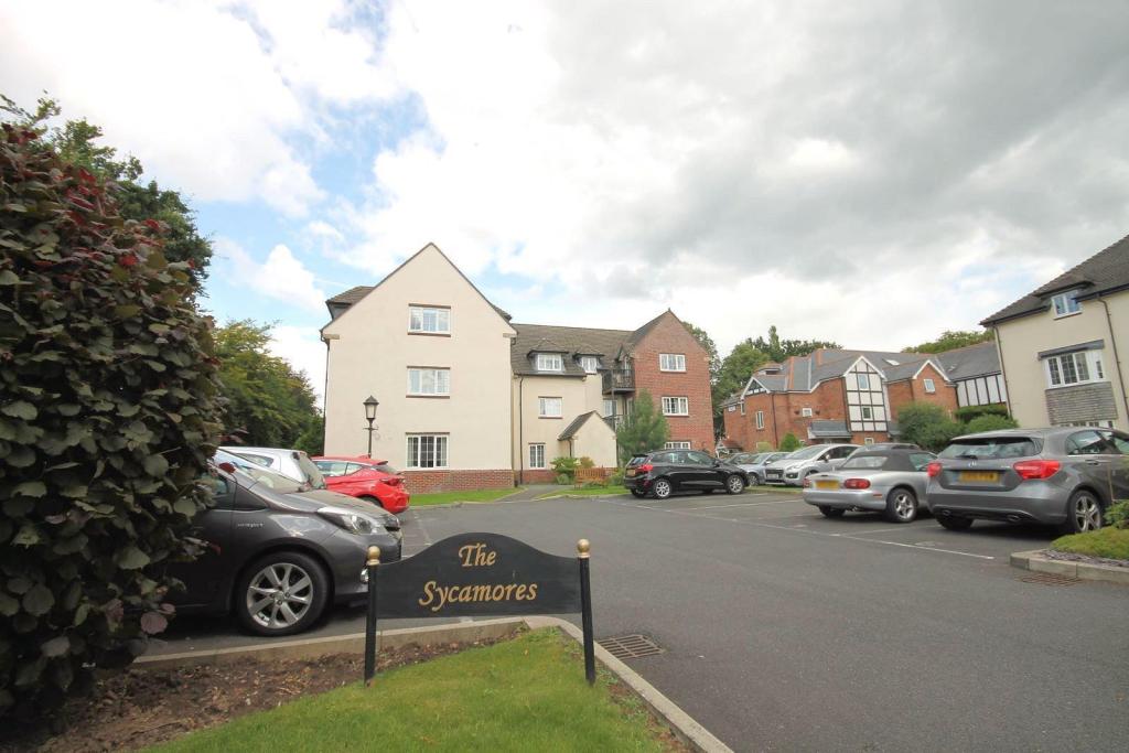 2 bedroom apartment for sale in The Sycamores, Warford Park, Mobberley