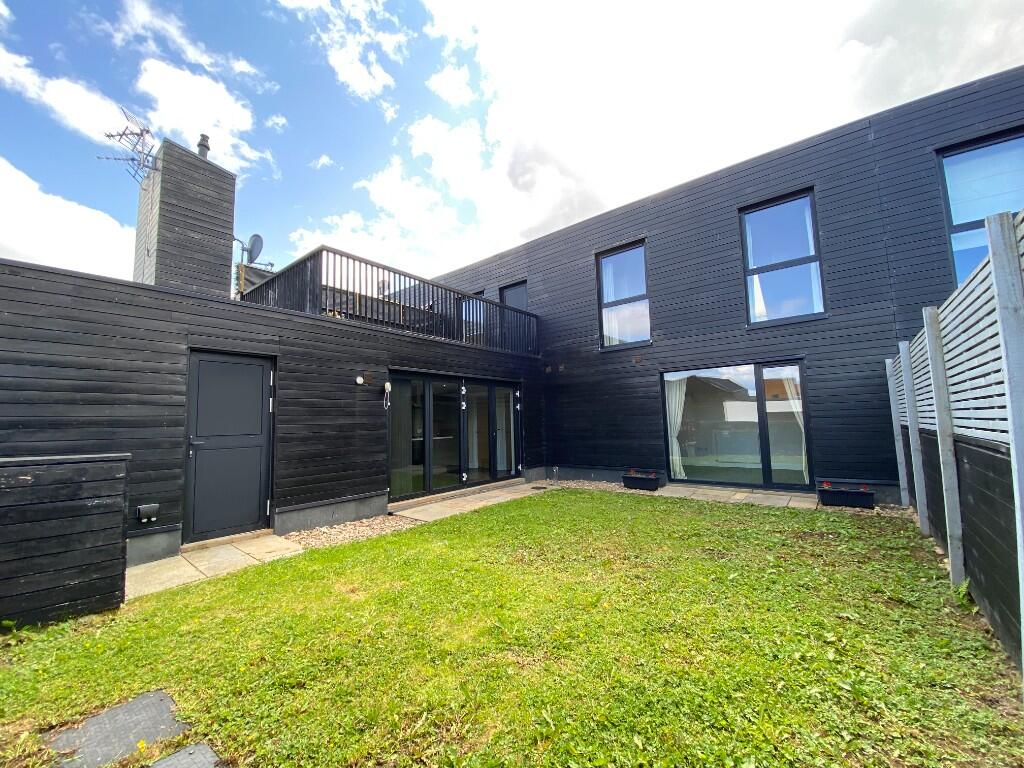 Main image of property: 2 Balvonie Terr, Inverness, Inverness-Shire, IV2 6GB