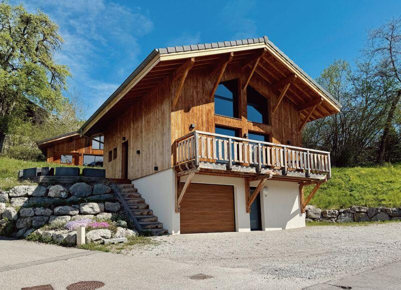 Main image of property: Traditionally Built Modern 5 Bed Savoyard Chalet, Samoens