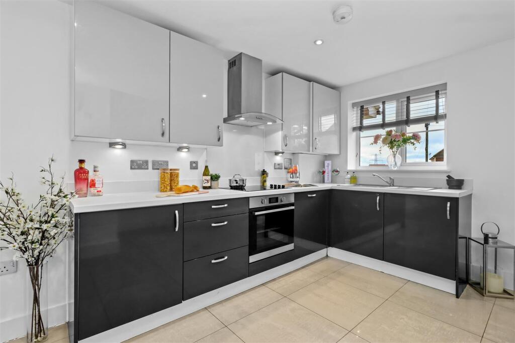 Main image of property: Harwood Heights, Upper Broomgrove Road, Hastings