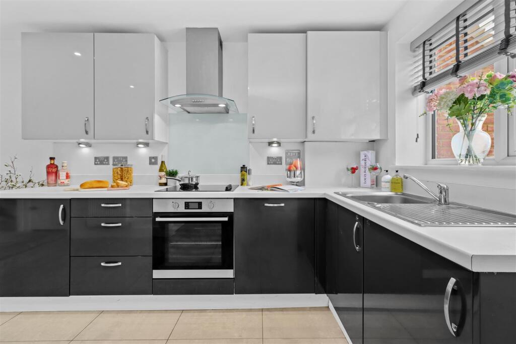 Main image of property: Harwood Heights, Upper Broomgrove Road, Hastings