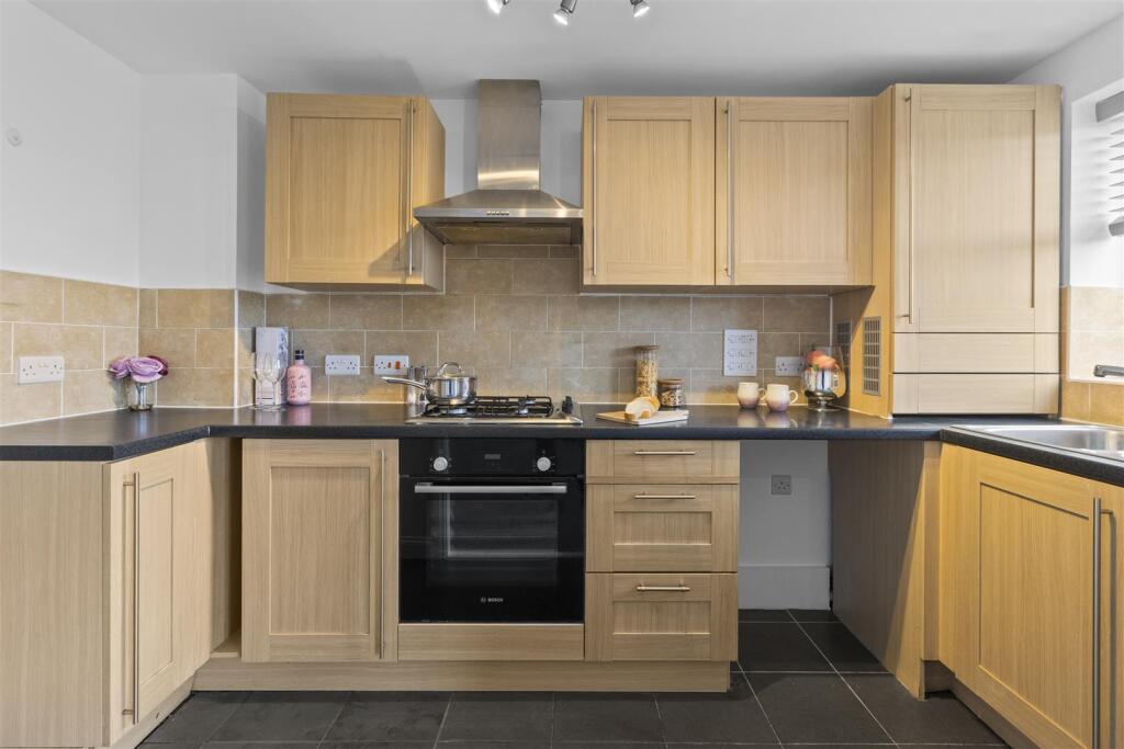 Main image of property: Hornbeam Heights, Hawthorn Road, Hastings
