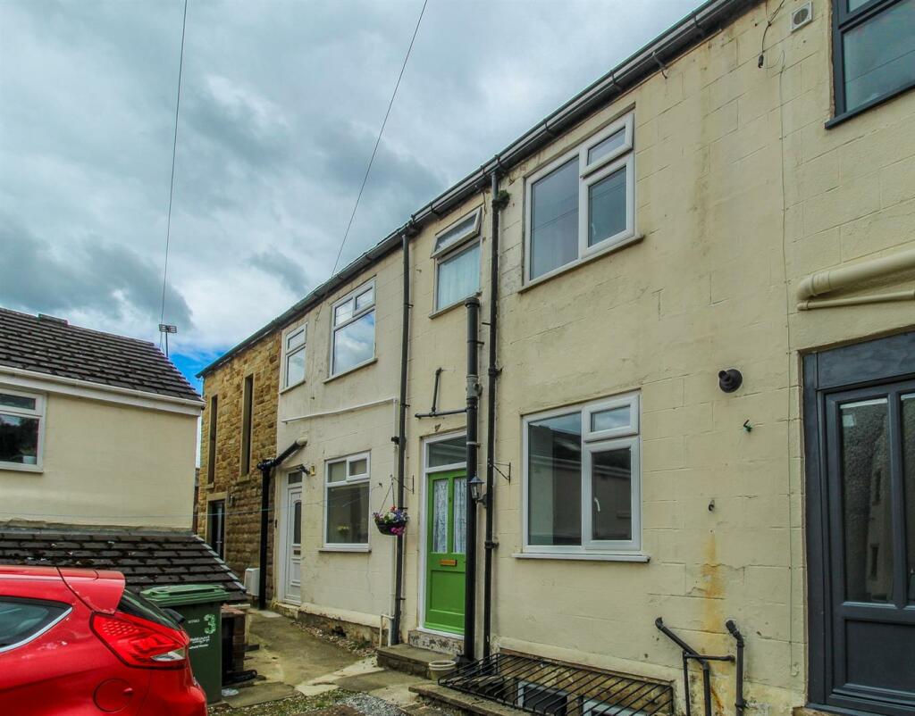 2 bedroom terraced house for sale in Dawson Hill Yard, Horbury